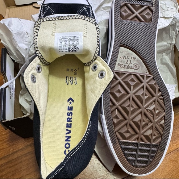 Converse Unisex Adult Chuck Taylor All Star
Low Top Sneaker M10 W12 - Picture 6 of 7